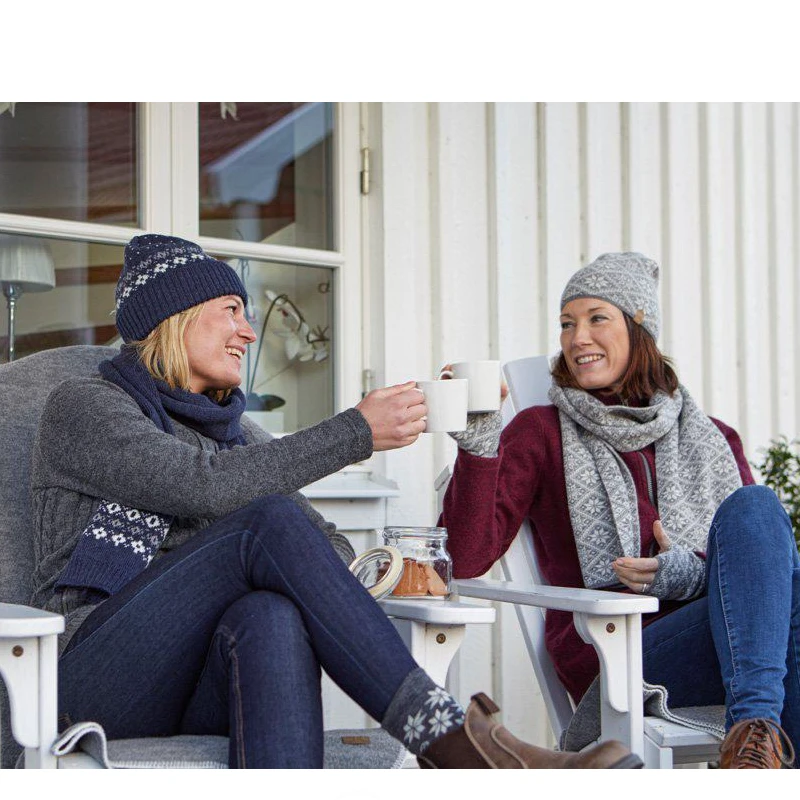 Ivanhoe Freya Deep Red Wollen Sjaal 6 Ivanhoe Freya Deep Red Wollen Sjaal - Afbeelding 4