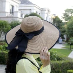 Decopatent Zonnehoed Dames - Bruin Met Zwarte Strik -Kampeerartikelen Korting 66f3cbcb22b2f2.91024777