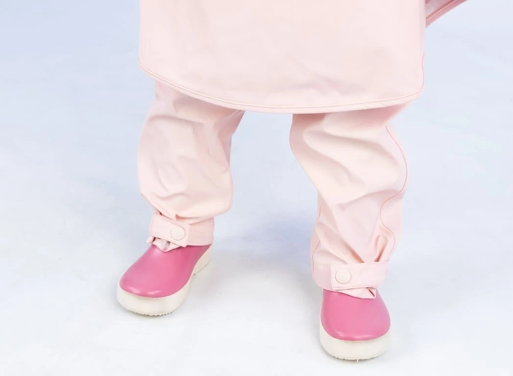 Ralka Drizzle Kinderregenbroek - Licht Roze/Wit 5 Ralka Drizzle Kinderregenbroek - Licht Roze/Wit - Afbeelding 3